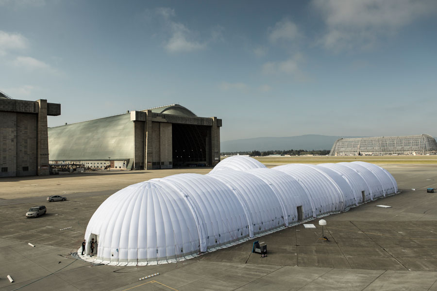 The mobile hangar that can be moved and used around the world.