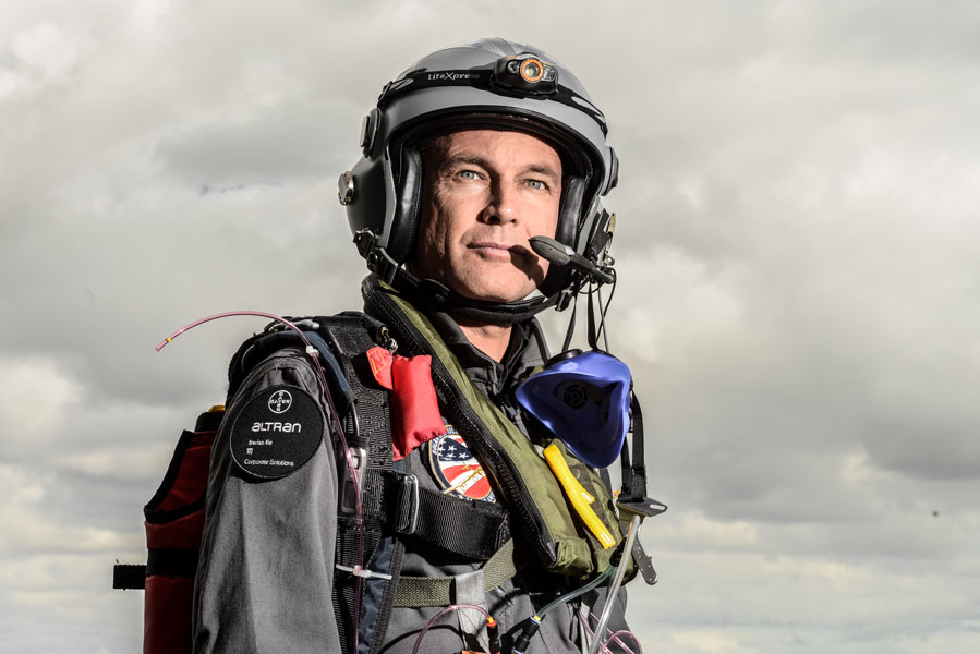 Solar Impulse, test flight Pilot equipement in Moffett CA Bertrand Piccard