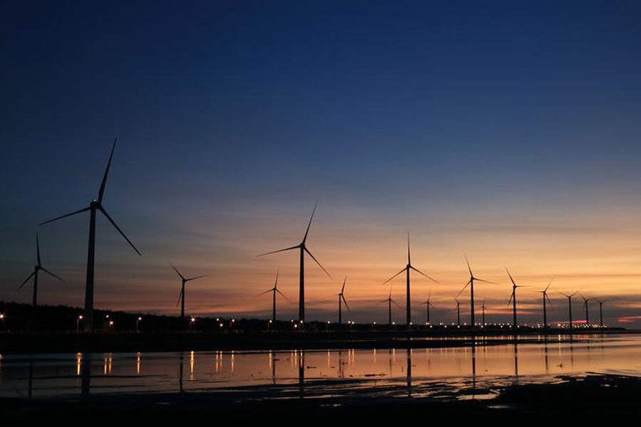 Renewable Energy: Managing Investors’ Risks and Responsibilities