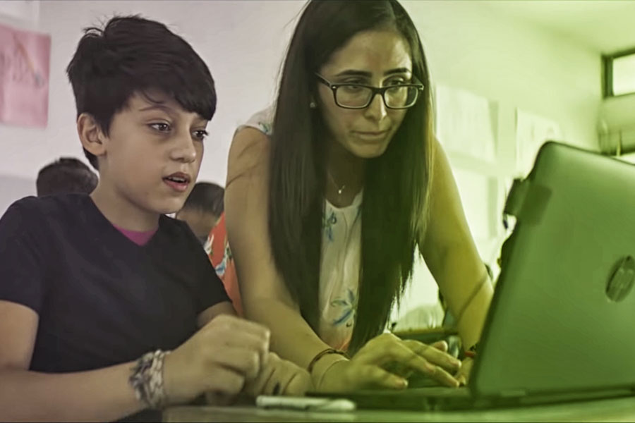 George Clooney and HP Partner on Syrian Film