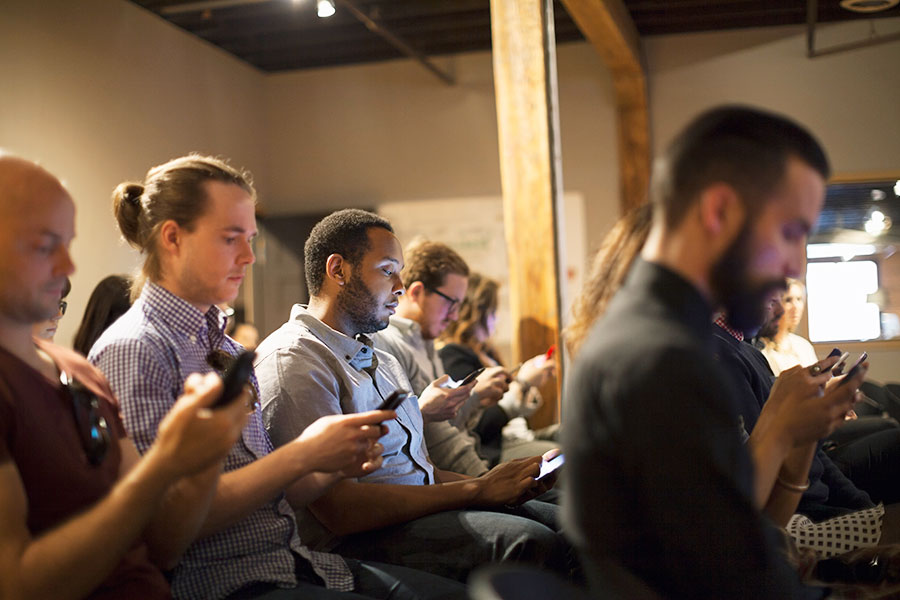 How to Stop Your Audience Being Distracted by Their Phones