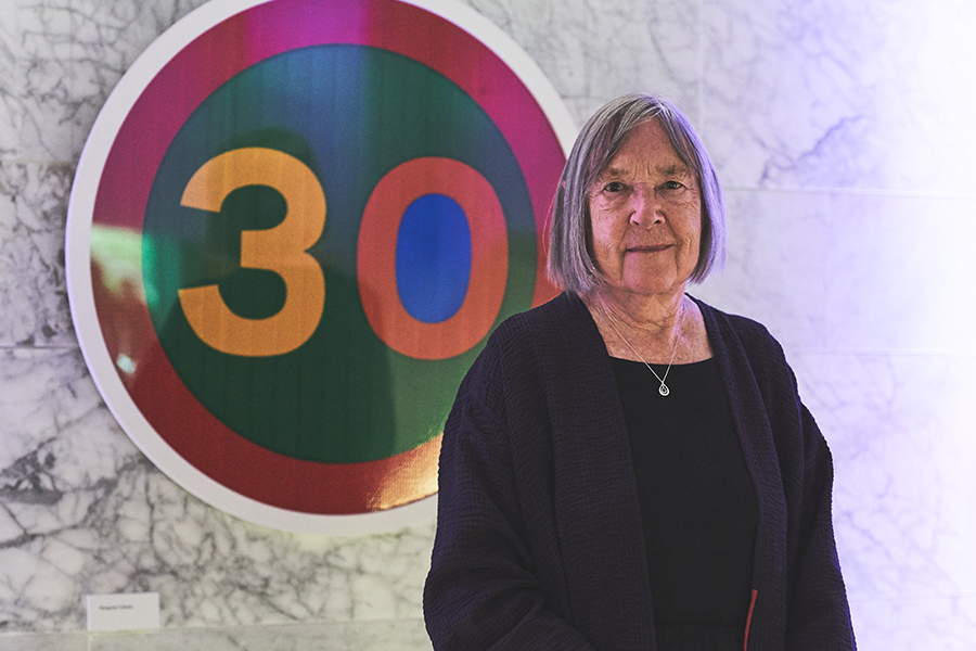 Lost In the UK? Ask This Woman For Directions