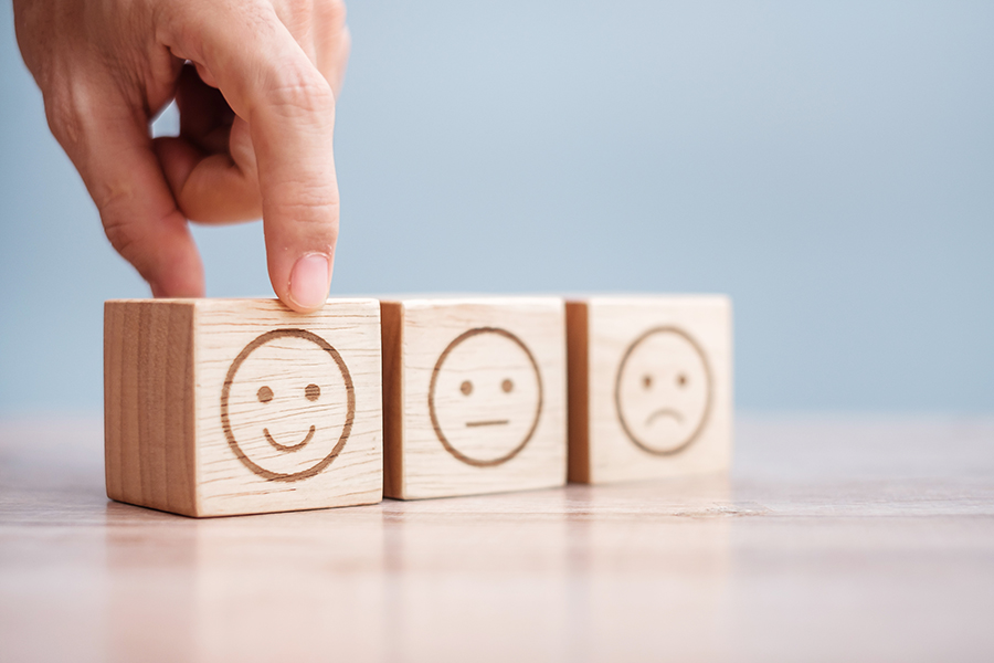 How to Navigate the Leadership Bermuda Triangle and Give Better Employee Feedback